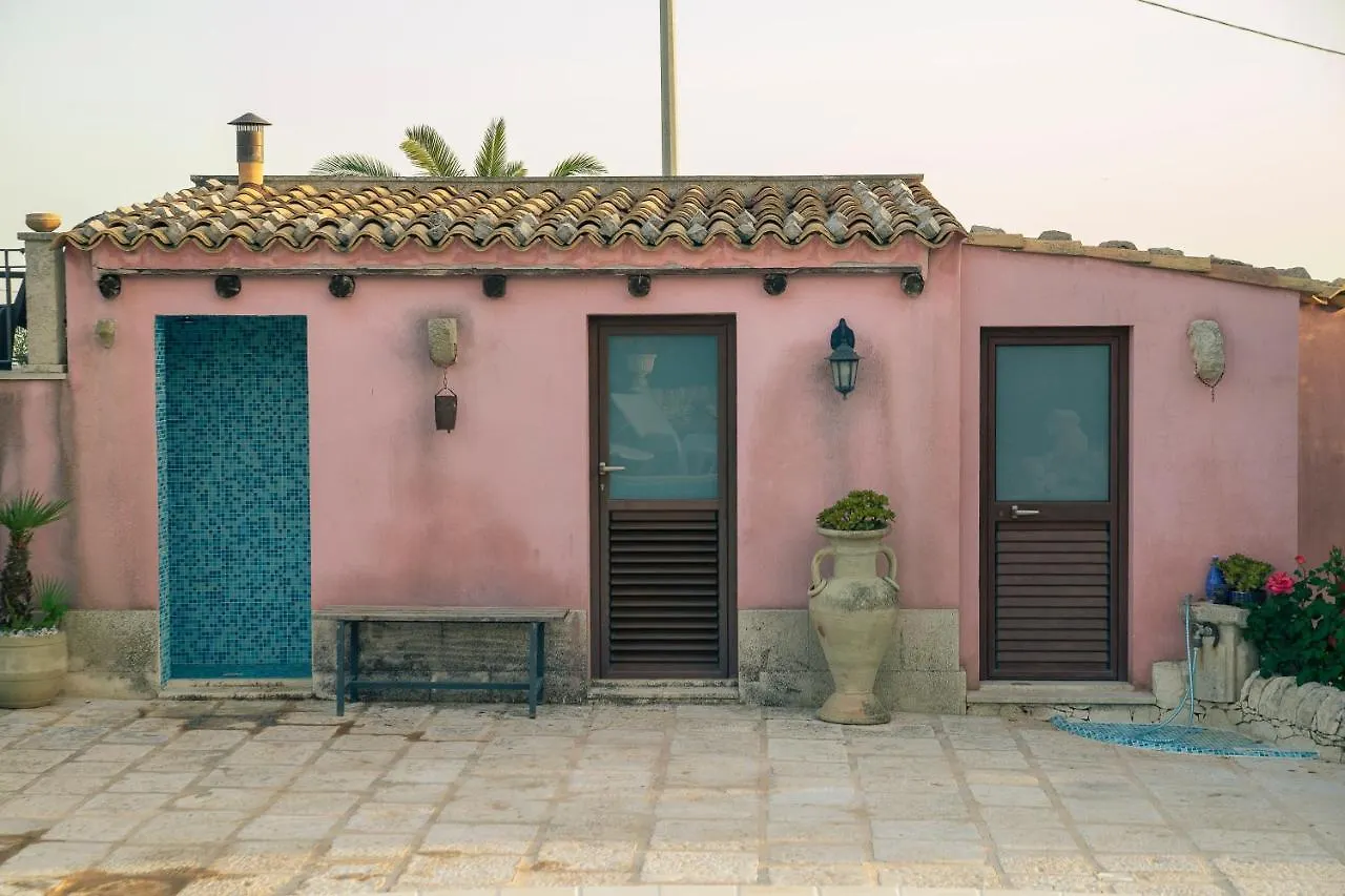 Dependance In Villa Con Piscina Ragusa 0*,